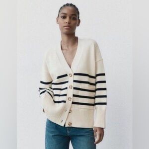 ZARA Striped Cream & Black Cardigan Sweater Size Large Button Front Oversized